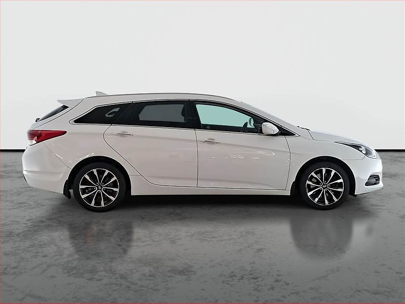 Hyundai i40 (2018) 1.7 CRDi, ČR,1.maj, Navi - fotka 6 z 19