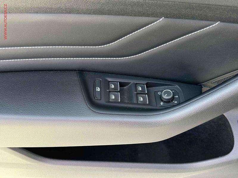 Volkswagen Passat (2022) 2.0 TSi, 2.maj,ČR, DSG, LED - fotka 11 z 22