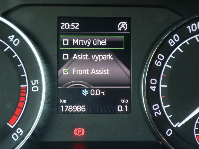 Škoda Superb 2,0 TDi, Kessy, FrontAssist, P - fotka 12 z 40