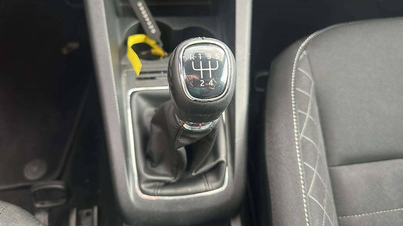 Škoda Fabia Combi Style Plus 1,2 TSI 66 kW - fotka 16 z 25