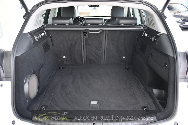 Alfa Romeo Stelvio 2,2JTD 154 KW 4x4 - fotka 42 z 50