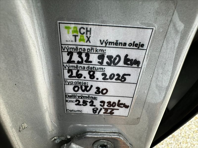 Ford Mondeo 2,0 TDCi 110kW-CZ-AUTOMAT - fotka 21 z 38