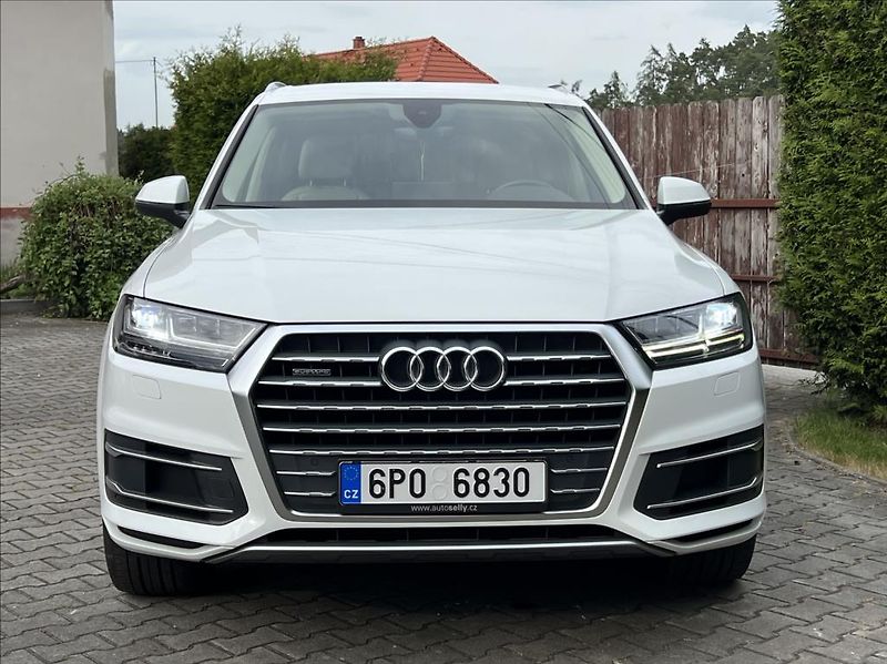 Audi Q7 3,0 TDi  MATRIX  VZDUCH  200kW - fotka 10 z 54