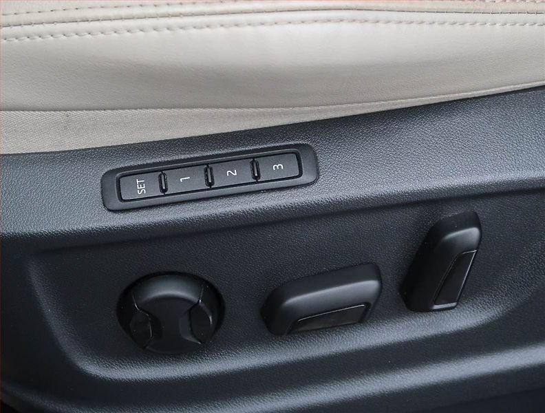 Škoda Kodiaq (2019) Laurin&Klement 2.0 TDI 4x4 - fotka 23 z 27