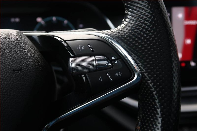 Škoda Octavia (2023) Sportline 2.0 TDI - fotka 19 z 22