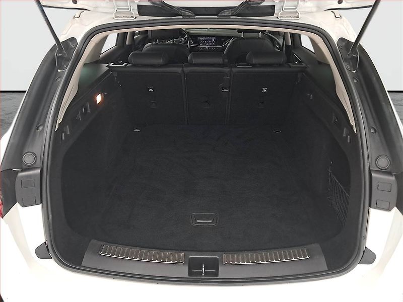 Opel Insignia (2018) 2.0 CDTI, Kůže, Navi, Tempomat - fotka 14 z 17