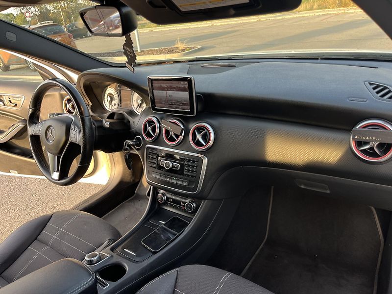 Mercedes-Benz Třídy A (2013) - fotka 14 z 24