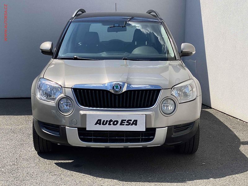 Škoda Yeti (2012) 2.0TDI, Ambition, AC - fotka 2 z 14