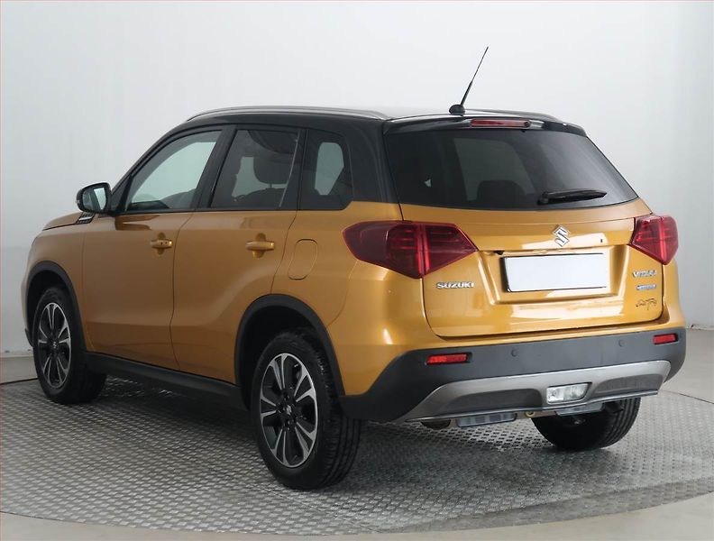 Suzuki Vitara (2024) Elegance 1.4 BoosterJet - fotka 4 z 19
