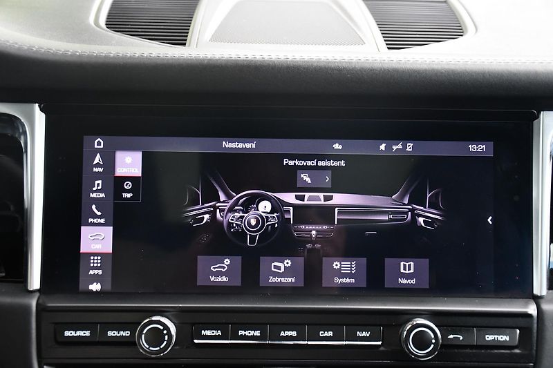 Porsche Macan S 3.0V6 260kW PANO - fotka 29 z 39