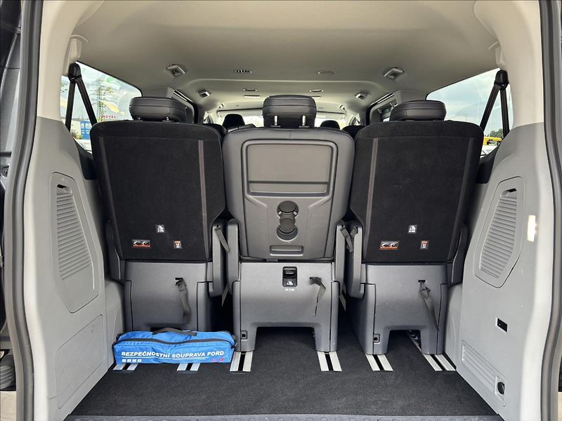 Ford Tourneo Custom 2,0 125kW Titanium X AWD L2 - fotka 11 z 48