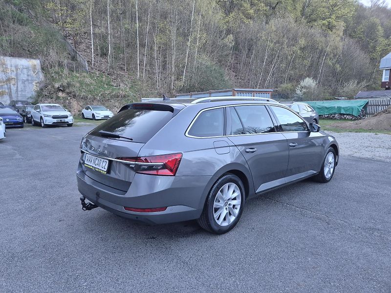 Škoda Superb Combi 2,0TDi DSG 110kw 17ALU - fotka 5 z 48