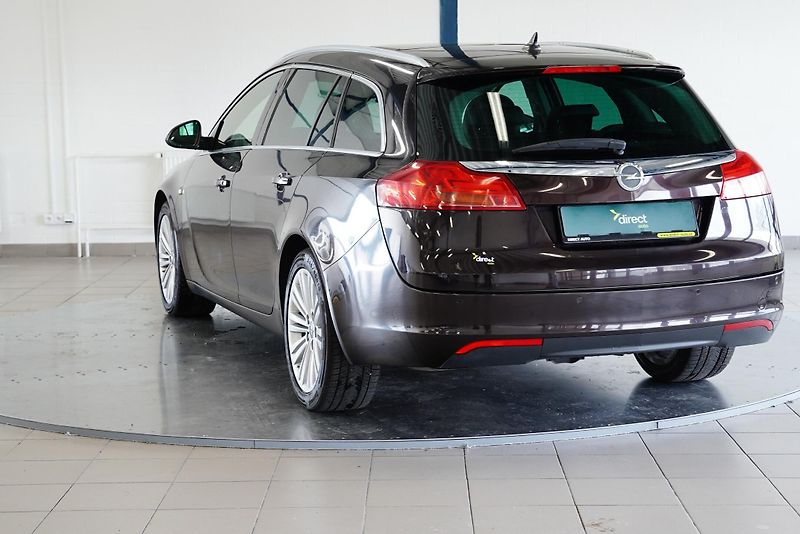 Opel Insignia - fotka 7 z 22