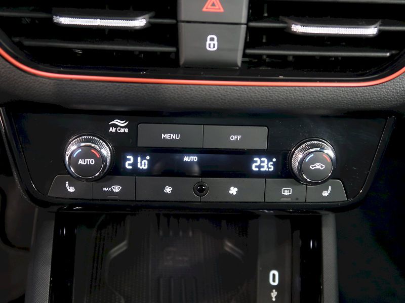 Škoda Kamiq (2025) MONTE CARLO 1.0TSI 85KW TAŽNÉ - fotka 31 z 41