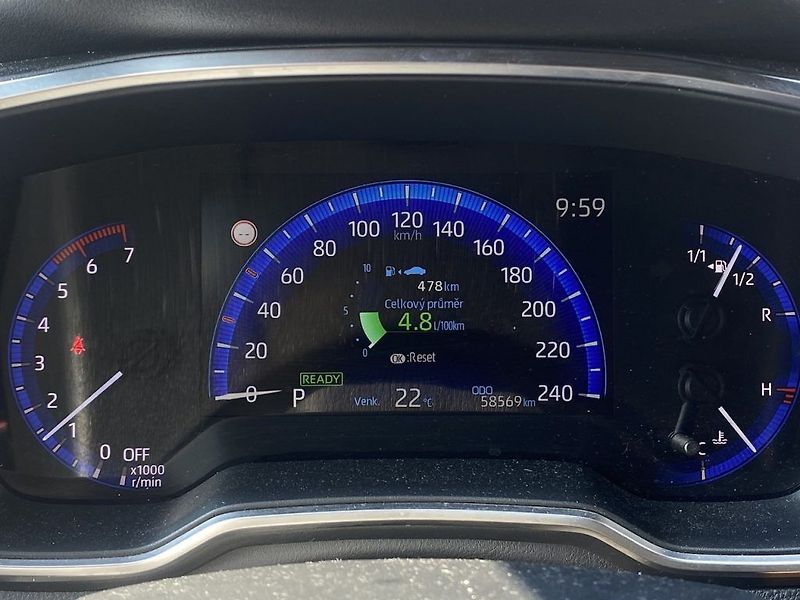 Toyota Corolla 1.8HEV, ČR, GR Sport, záruka - fotka 12 z 17