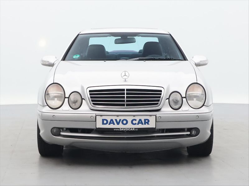 Mercedes-Benz CLK 5.4 i 255kW 55 AMG Aut. - fotka 2 z 38