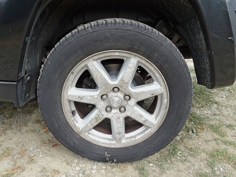 Jeep Cherokee 2.8CRD 130kW Limited Manuál - fotka 21 z 25
