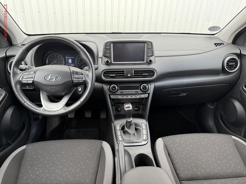 Hyundai Kona (2020) 1.0 T-GDi, AC, navi, park - fotka 8 z 18