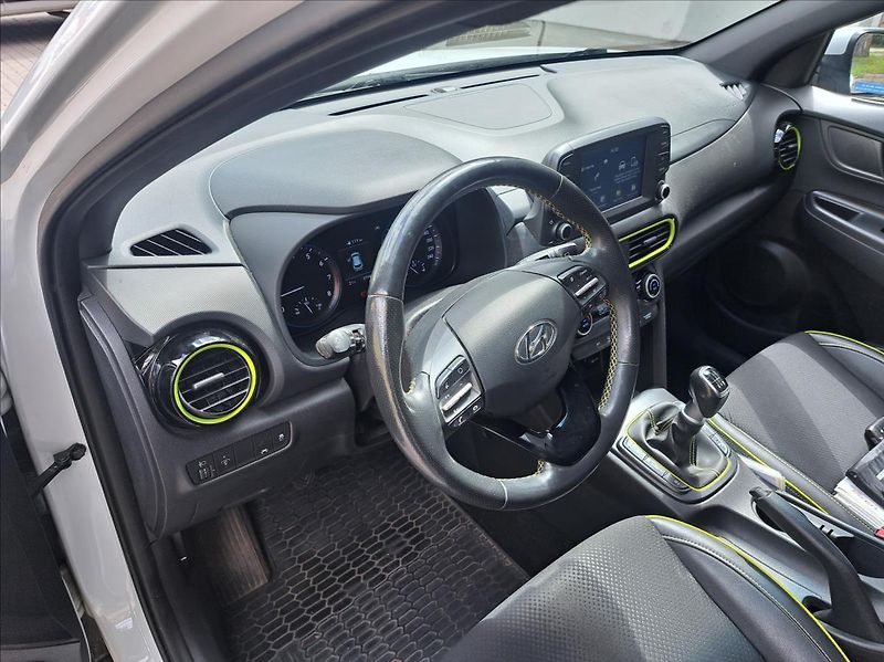 Hyundai Kona 1,0 T-GDI - fotka 16 z 56
