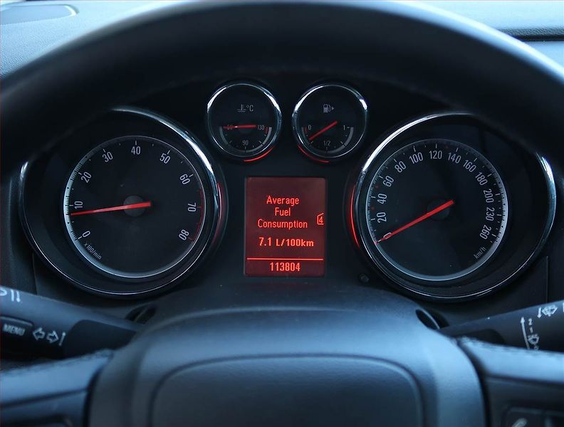 Opel Astra (2011) 1.4 T, Serv.kniha, Tempomat - fotka 11 z 15