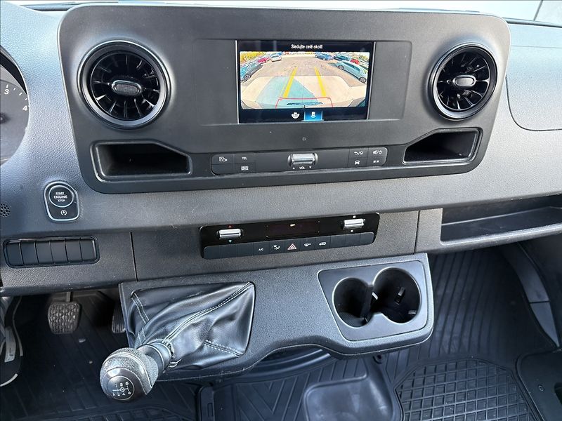 Mercedes-Benz Sprinter 2,0 CDI L2H2 1. MAJ CZ DPH - fotka 14 z 20