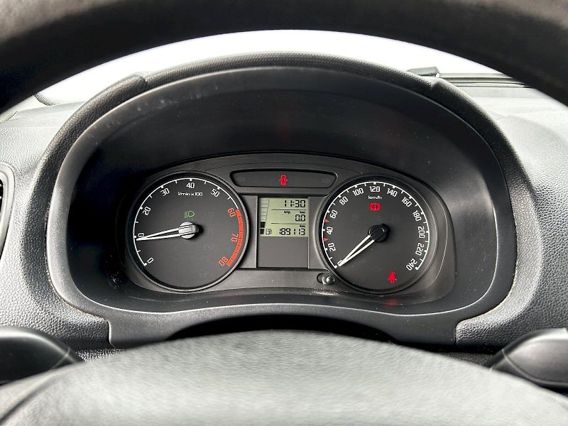 Škoda Fabia (2009) Combi 1.2 HTP 51kW MP5 Classic - fotka 11 z 27