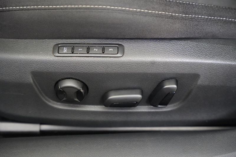 Škoda Superb - fotka 12 z 28