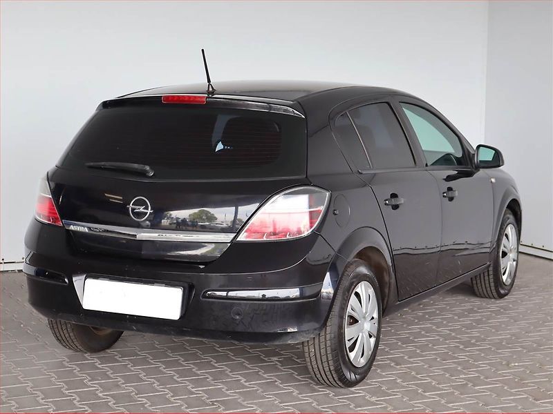 Opel Astra (2011) 1.4 16V, Tempomat - fotka 5 z 14