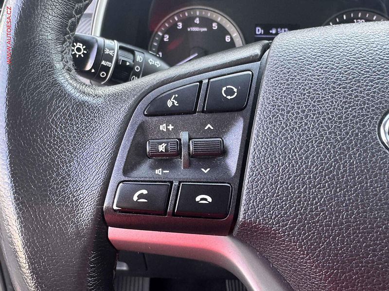 Hyundai Tucson (2018) 1.6 T-GDi 4x4, 2.maj,ČR - fotka 15 z 18