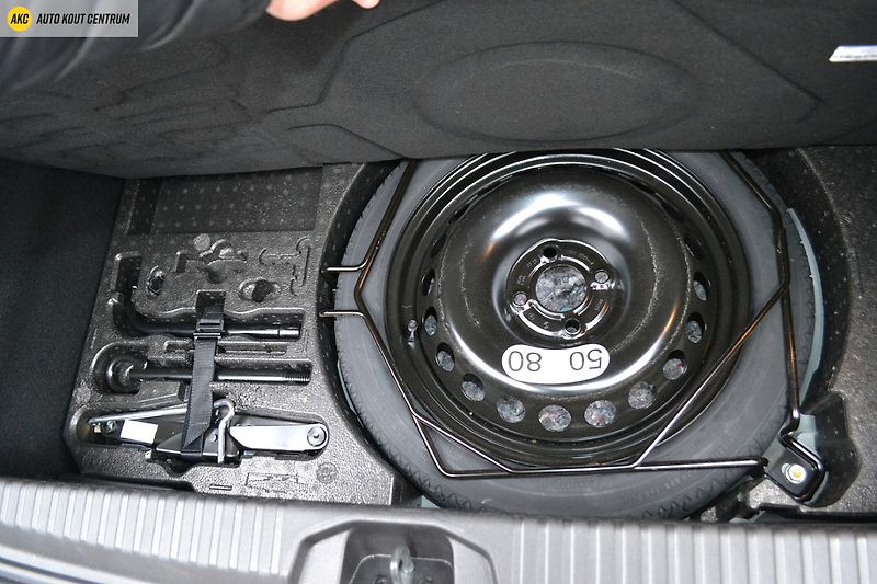 Renault Clio FULL HYBRID TECHNO E-TECH 145 - fotka 18 z 51
