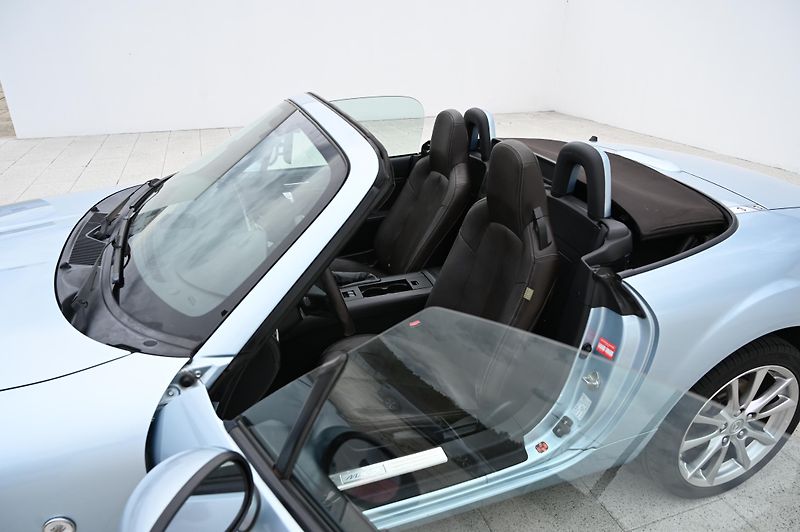Mazda MX-5 1.8 93KW Niseko 3/2009 - fotka 13 z 26