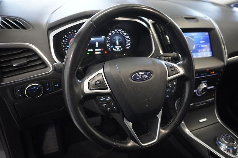 Ford S-MAX S-MAX 2.0 140 kW TITAN. 7 míst - fotka 14 z 32