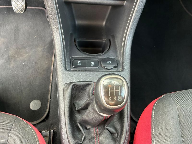 Škoda Citigo (2014) 1.0MPi, 55KW, MONTE CARLO - fotka 12 z 23
