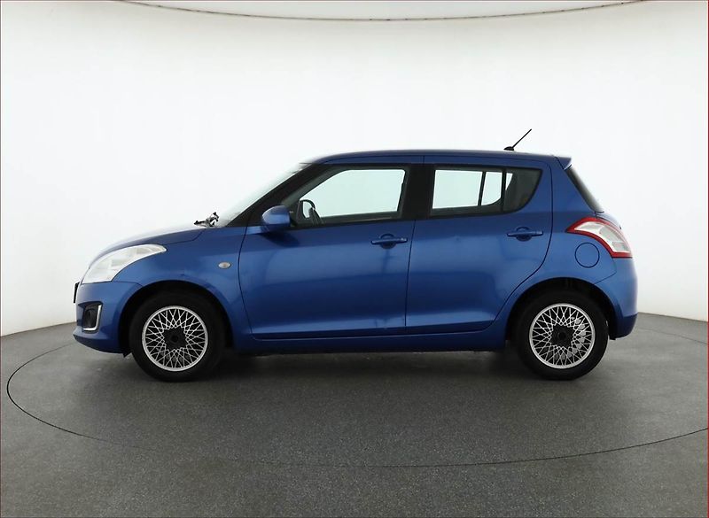 Suzuki Swift (2015) 1.2 - fotka 3 z 15