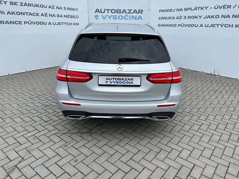Mercedes-Benz Třídy E (2018) 2.0d AMG-line! Navi! Tažné! - fotka 5 z 42