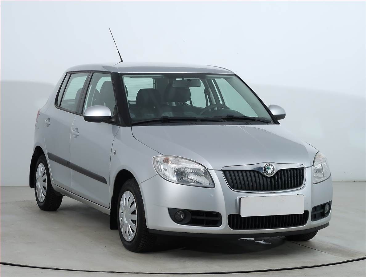 Škoda Fabia 1.2 12V, po STK, oblíbený vůz