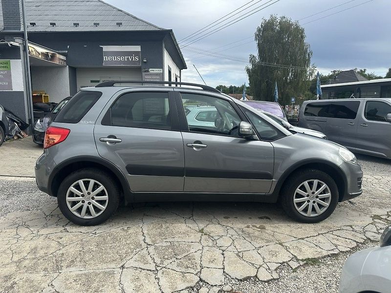 Suzuki SX4 Style 1.6i 88kW  serviska - fotka 2 z 24