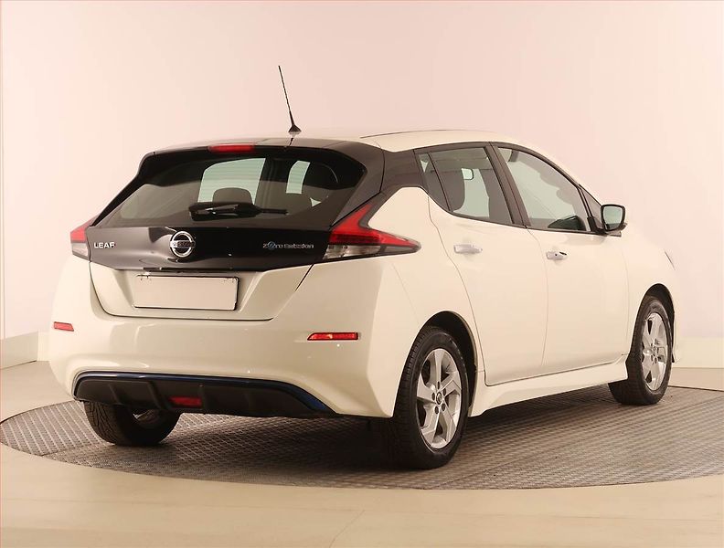 Nissan Leaf (2021) 40 kWh, SoH 91%, Automat - fotka 5 z 24