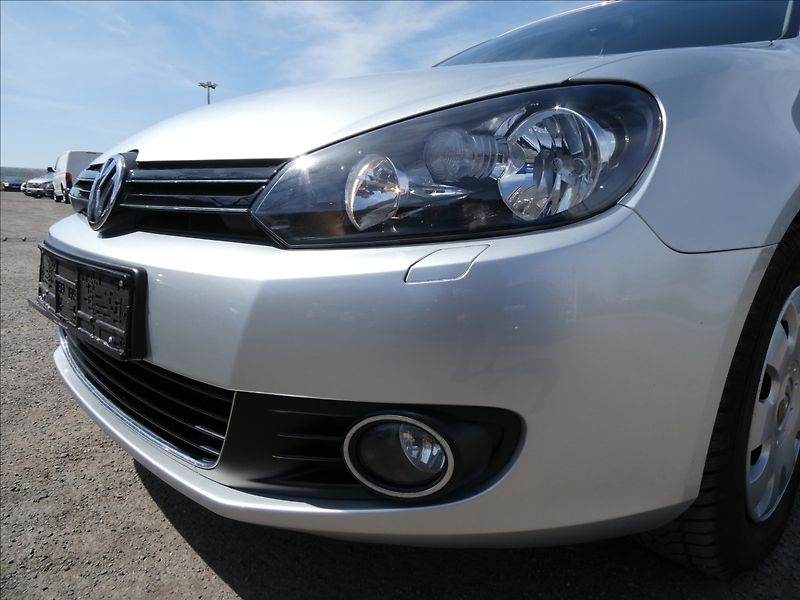 Volkswagen Golf 1,4 TSi 90kW STYLE - fotka 4 z 43