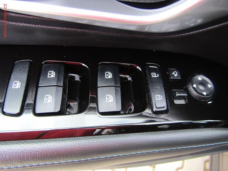 Hyundai Tucson (2022) 1.6CRDi, 1.maj,ČR, LED, navi - fotka 11 z 25