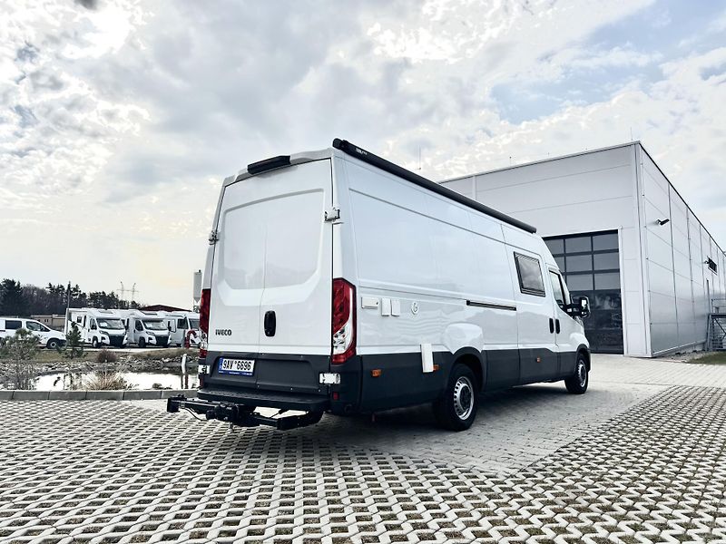 Iveco (2019) prostorná vestavba pro 4, 3,5t - fotka 3 z 36