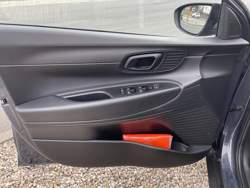 Hyundai Bayon 1,2i/62kW - Comfort Club - fotka 9 z 55