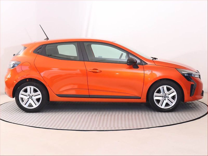 Renault Clio (2025) 1.0 TCe, Serv.kniha, Tempomat - fotka 6 z 20