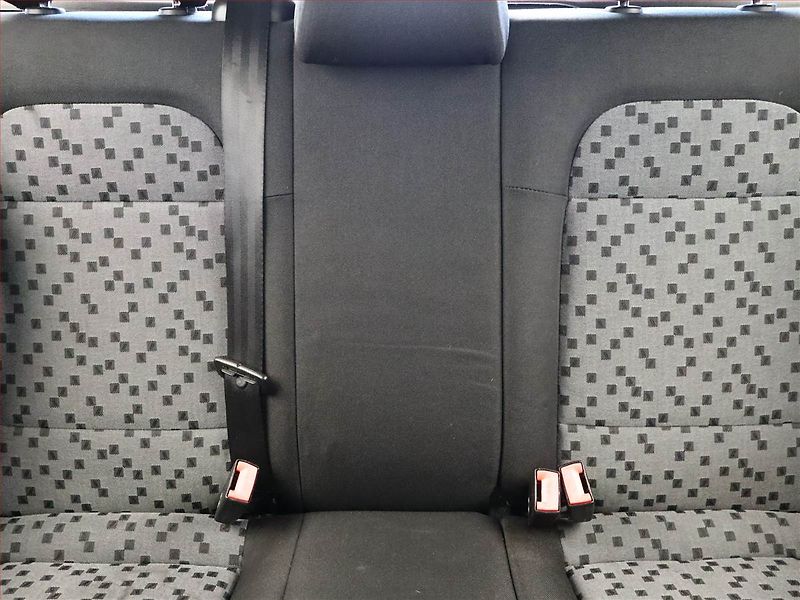 Škoda Fabia (2004) 1.2 12V, nová STK, Tažné - fotka 8 z 12