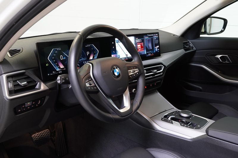 BMW Řada 3 318i,Advantage,115kw,Led,ČR, - fotka 13 z 33
