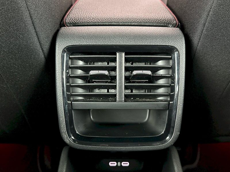 Škoda Octavia (2025) Combi DSG 2.0TSI 195kW RS - fotka 26 z 29