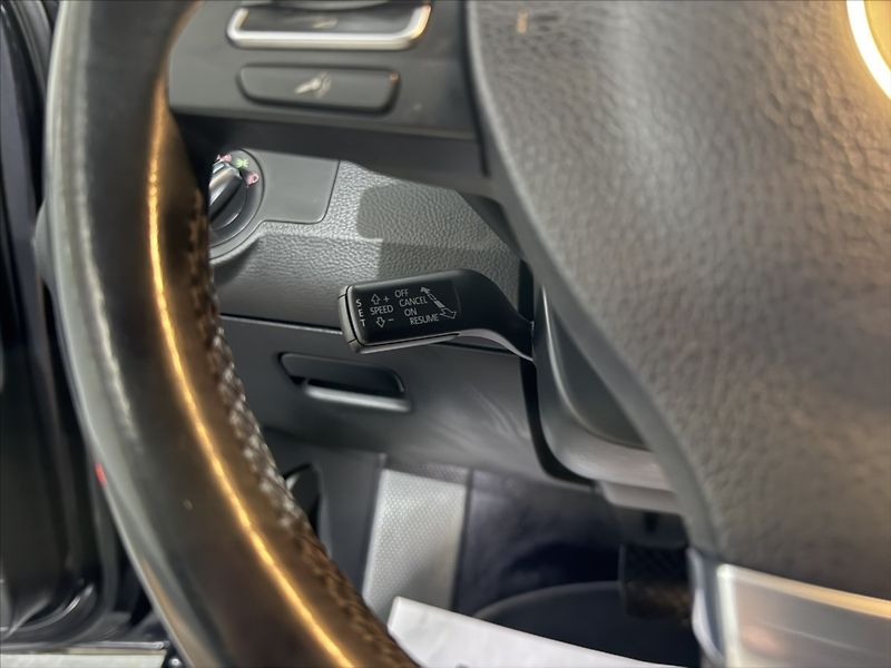 Volkswagen Passat 2,0   TDI DSG HIGHLINE BIXEN - fotka 12 z 42
