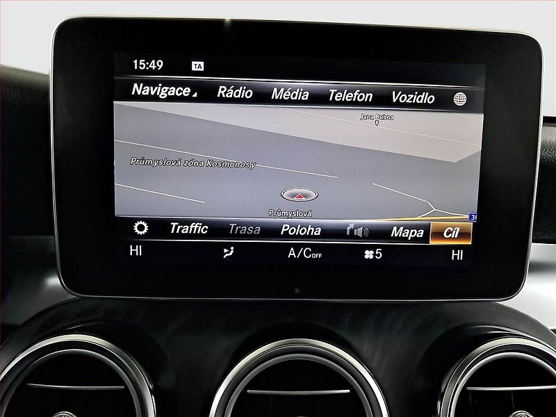 Mercedes-Benz GLC (2018) 250 d - fotka 18 z 27