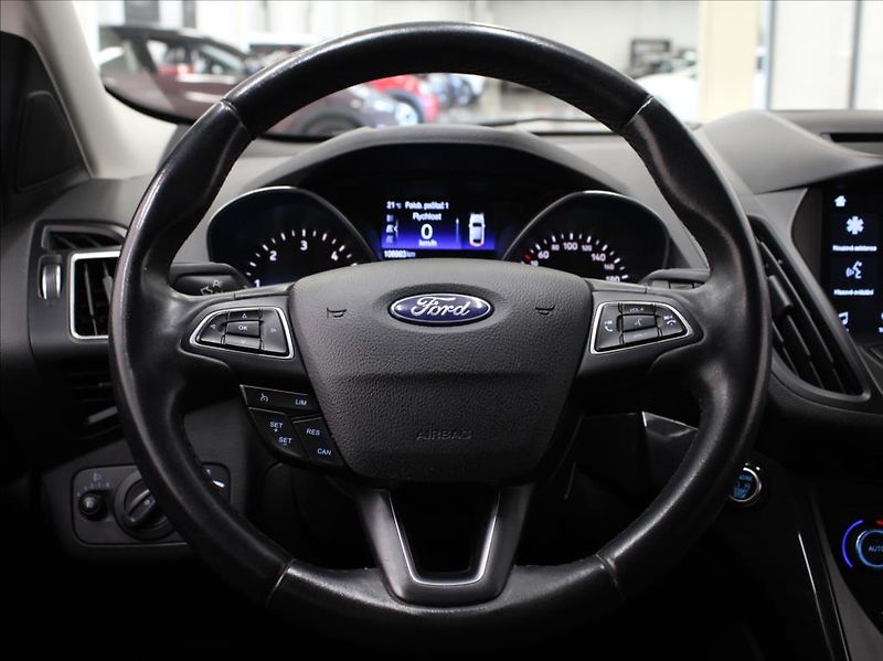 Ford Kuga 1,5 TDCi 88kW Titan.X ACC ČR - fotka 9 z 23
