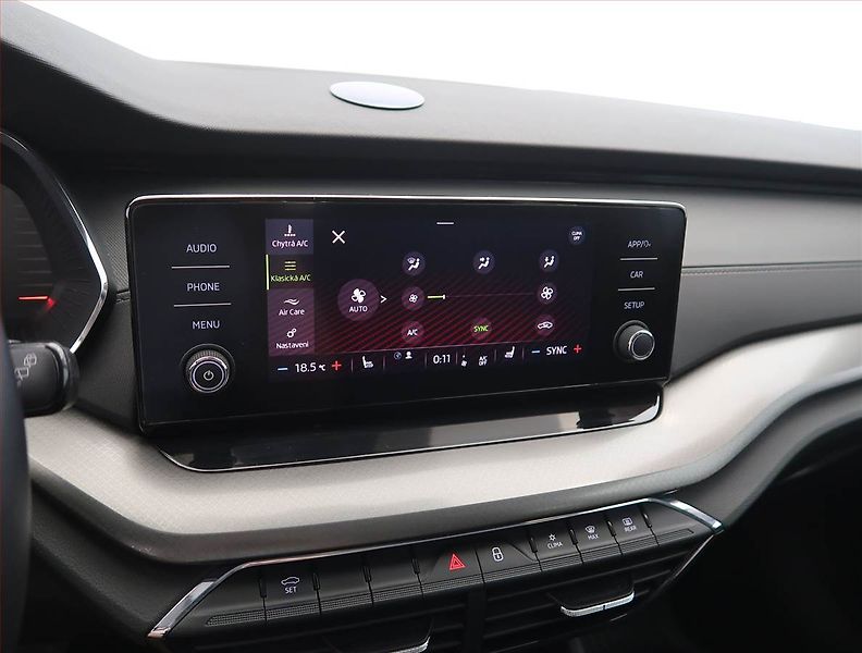 Škoda Octavia (2023) Ambition 2.0 TDI, ČR,1.maj - fotka 16 z 23